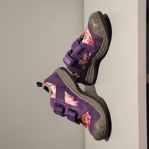 Girls size 1 Keen Speed Hounds Purple